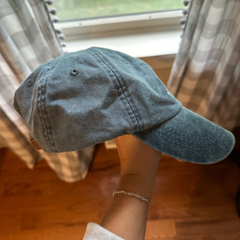 Hat - Picture 2 of 6
